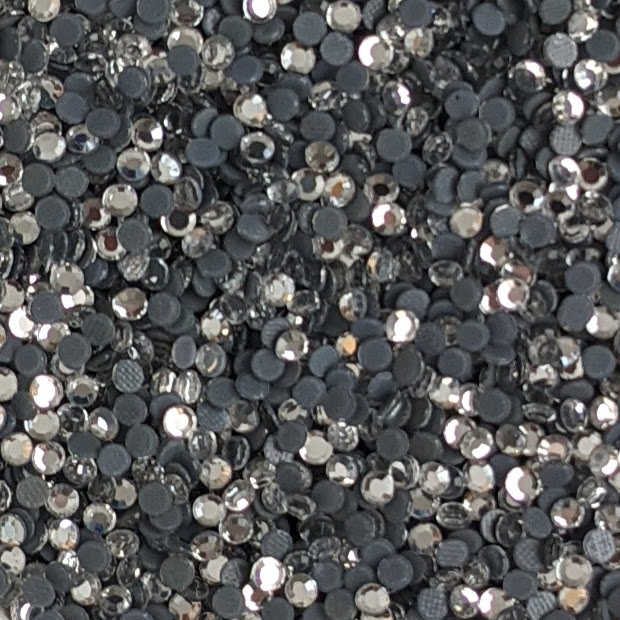 Golden Shadow Brilliance Hot Fix Rhinestones – 7mm, 12-Pack – Austria Crystal